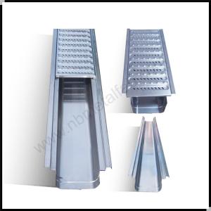 Stainless steel groove with slope